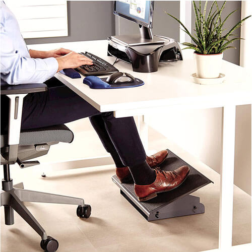 Fellowes Professional Series Steel Footrest (105-135mm)